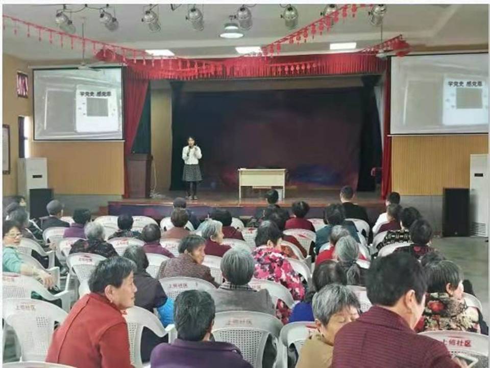 文化礼堂宣讲党史2.jpg