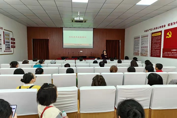 03f59008371bb9777f0552a393f620f - 副本.jpg