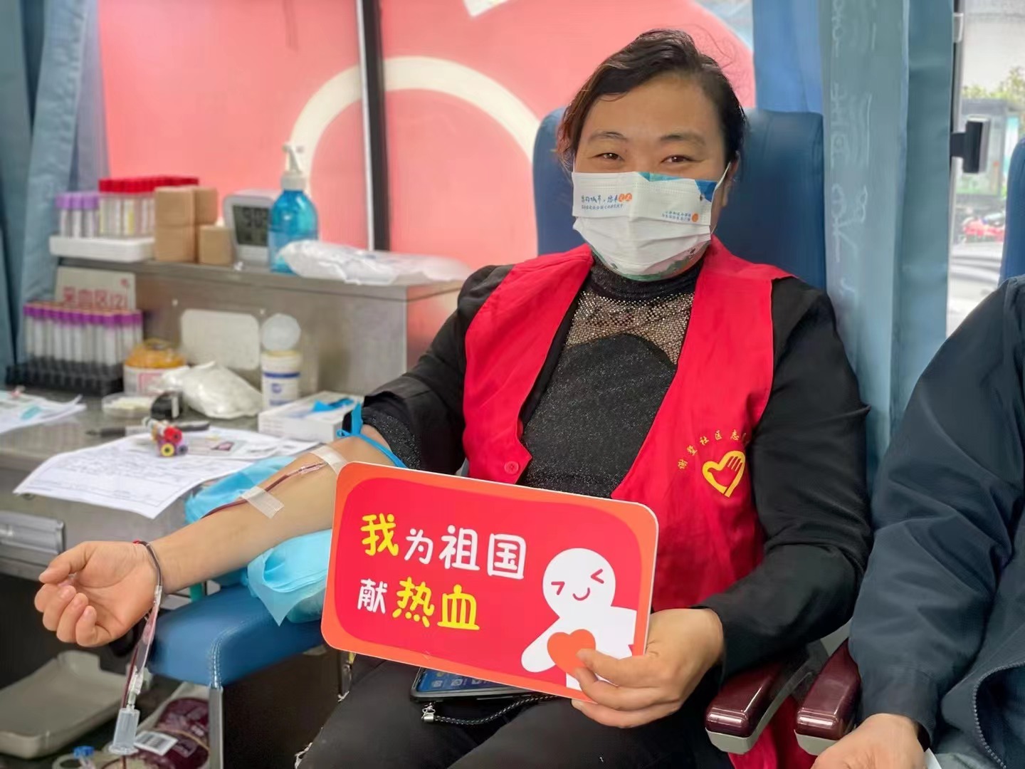 我为祖国献血.jpg