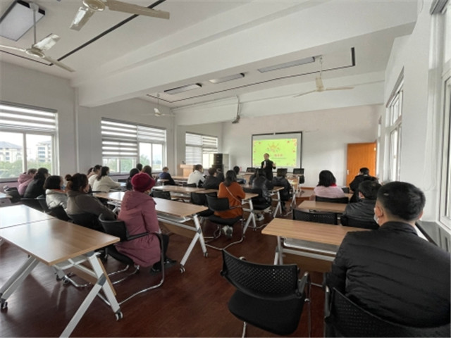 “守初心 育未来”从孩子成长视角赋能家庭教育.jpg