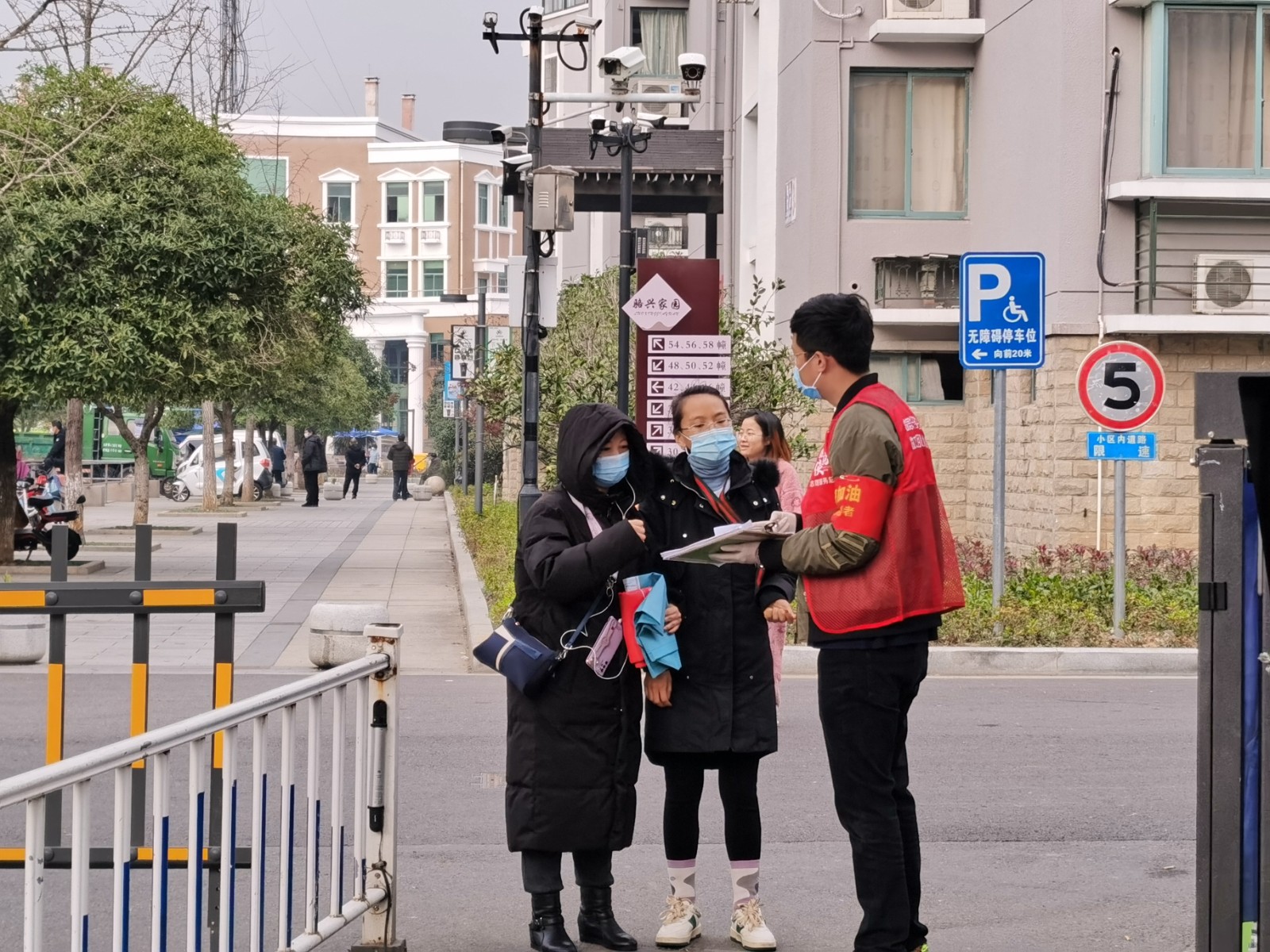 骆兴一三期 (6).jpg