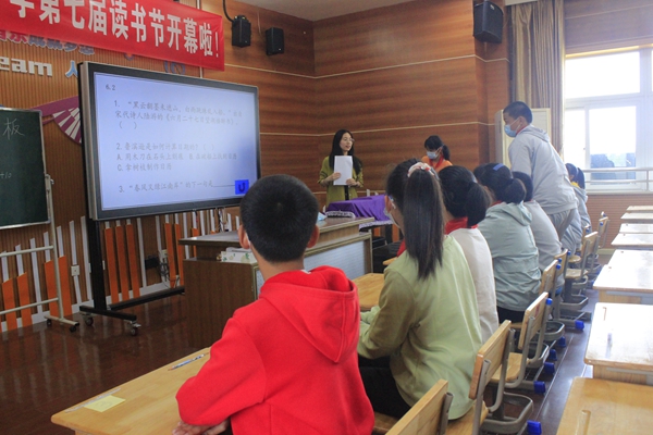 下邵社区党群服务中心：诗书擂台 一场精彩的诗词大赛.jpg