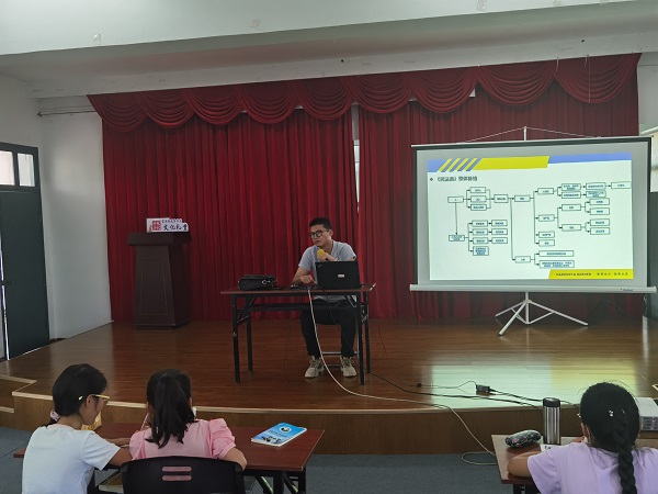 开展普法知识及毒品预防教育讲座.jpg