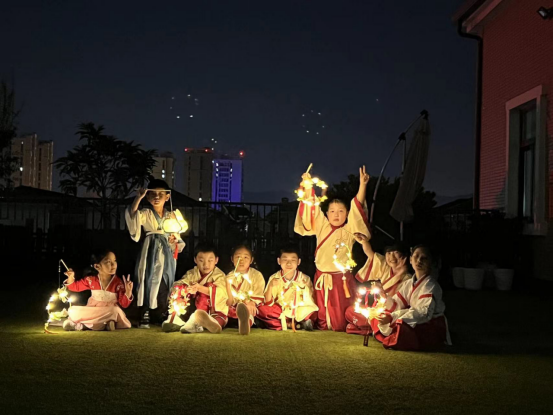 189北仑春晓街道洋沙山社区联合春晓成校开展“甬爱e家 情暖中秋”活动.png