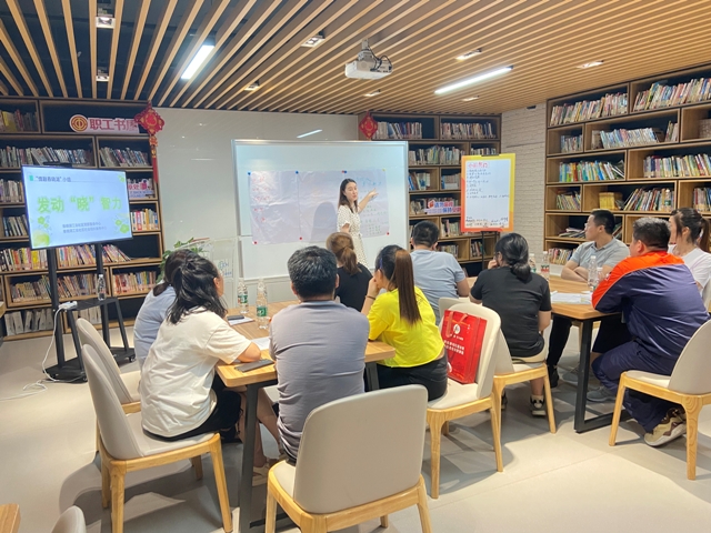 192北仑区春晓：发动“晓”智力 做好“晓”管家.jpg