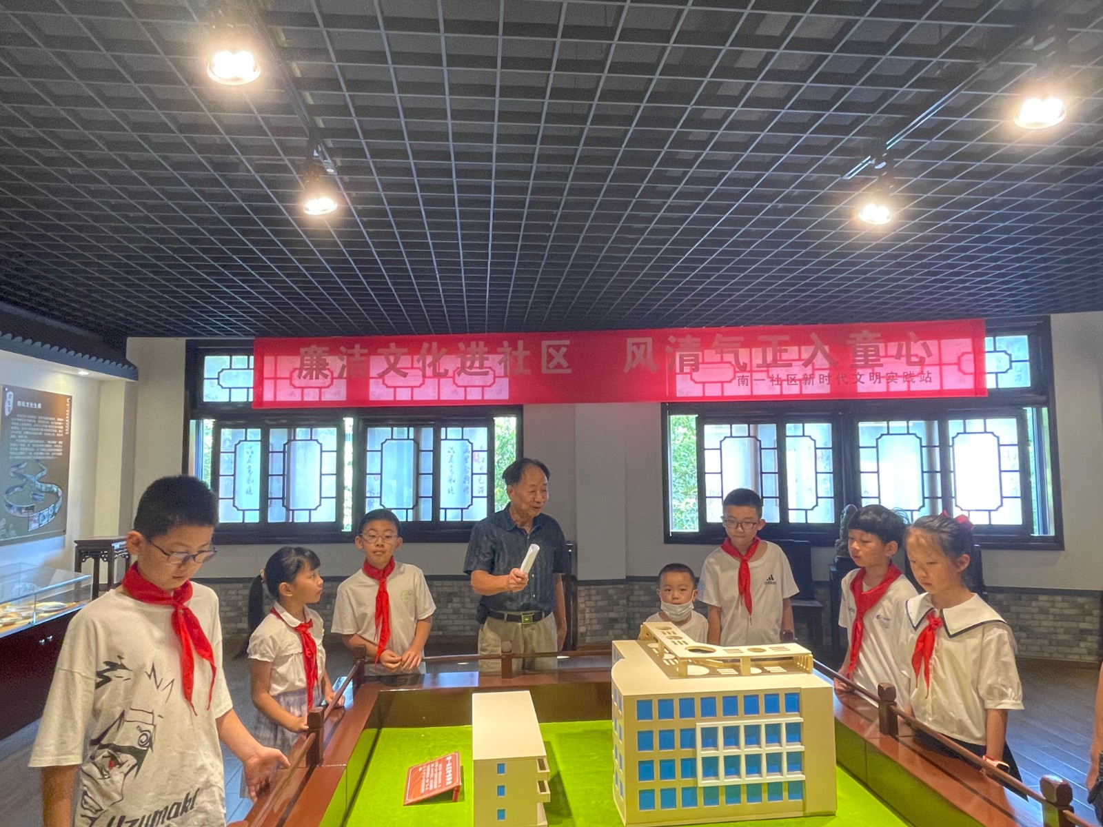 2022.07.25喜迎二十大 童心感党恩 (3).jpg