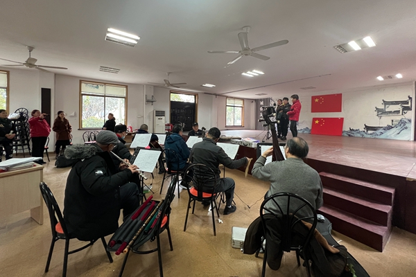 下邵社区党群服务中心：文化礼堂大家唱 戏曲文化永留存.jpg