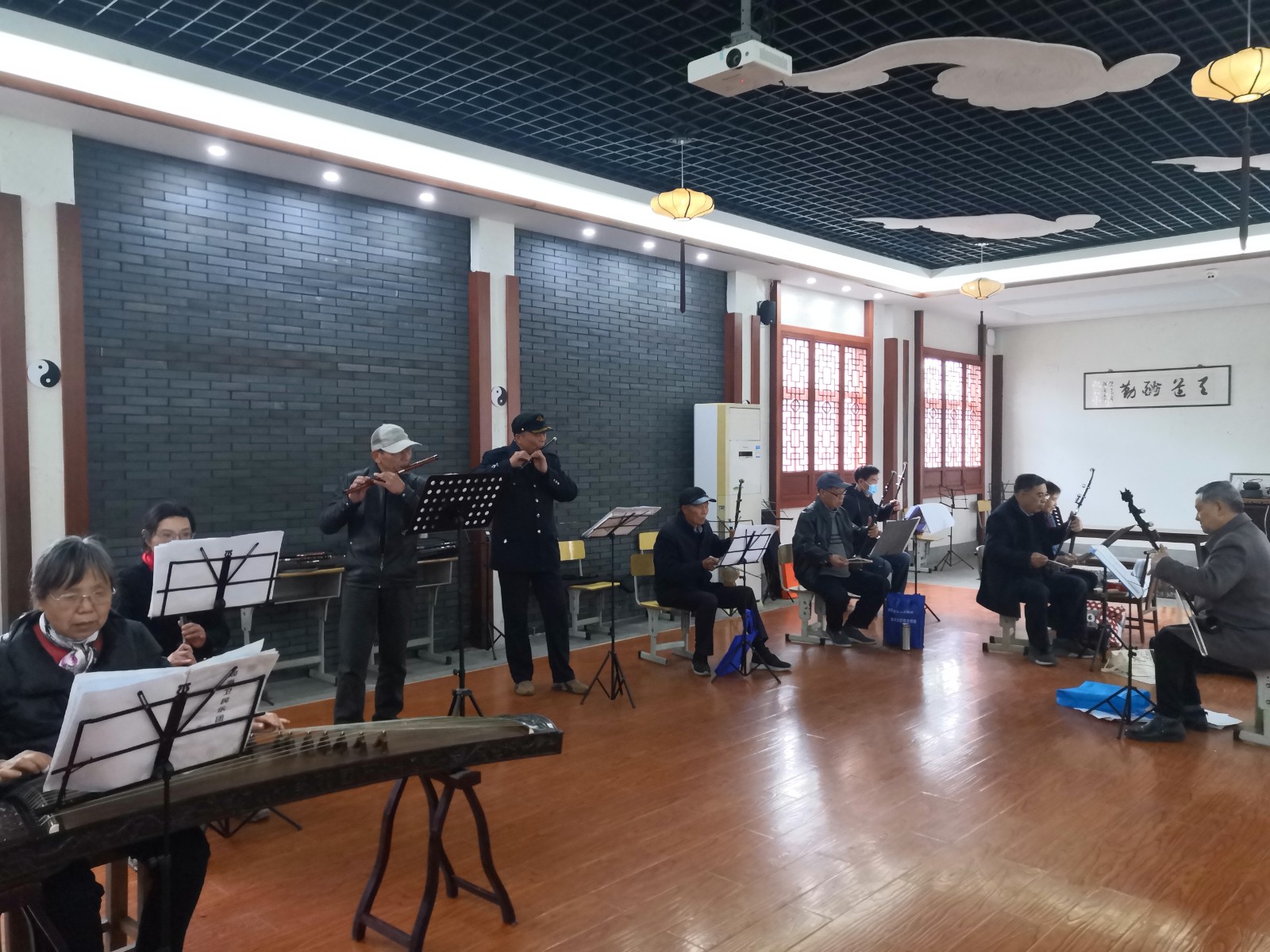 民乐团1.jpg