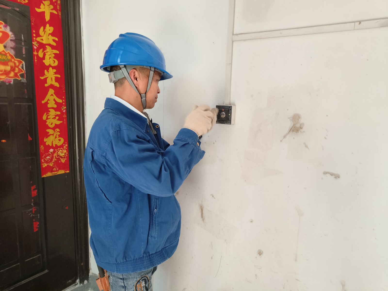 红联社区党群服务中心：一次次暖心上门 收获居民“芳心”.jpg