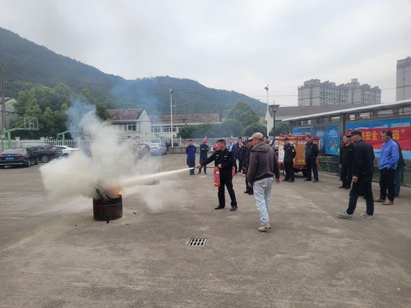 消防演习.jpg