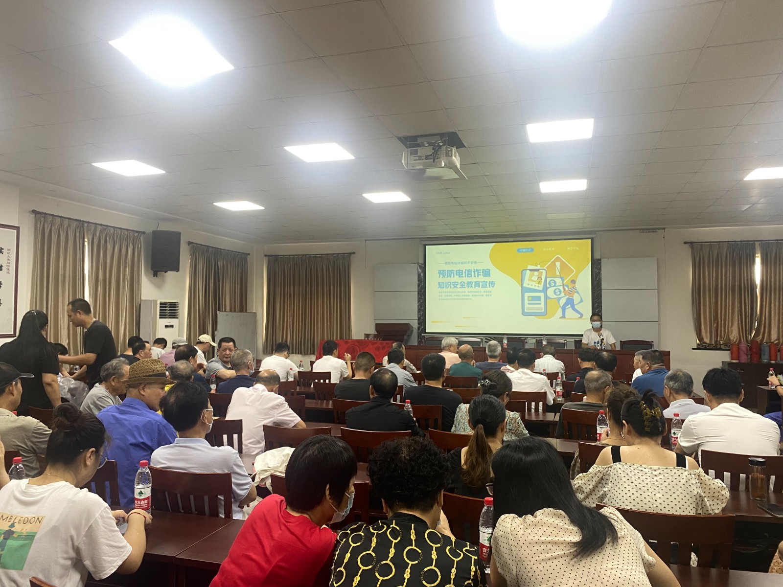 红联社区党群服务中心：多措并举 筑起反诈屏障.jpg