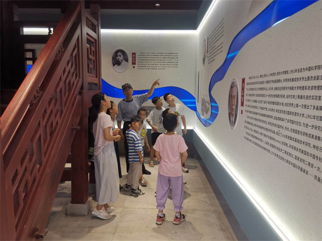 北仑柴桥成校：假日学校如约而至 多元课程点亮整个暑期.jpg