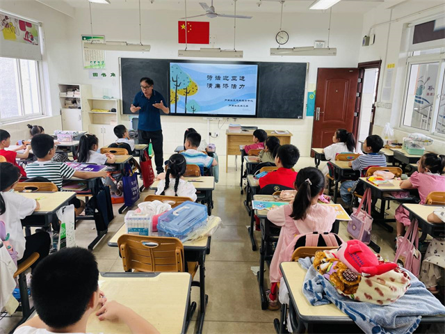 柴桥成校：诗话迎亚运 清廉添活力.jpg