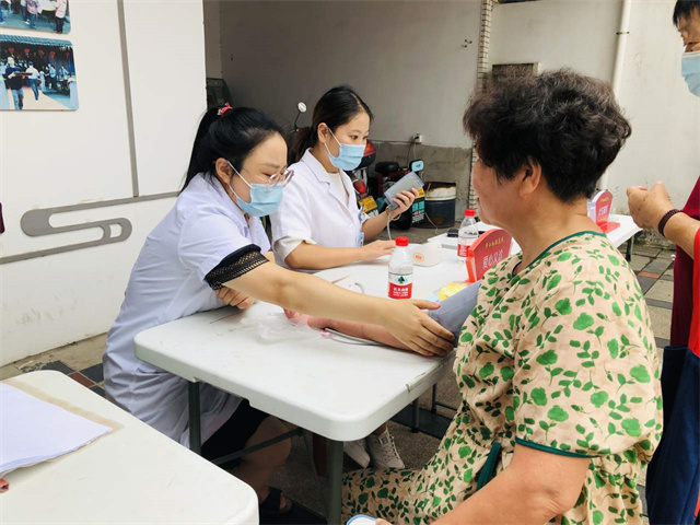 柴桥成校：定制养老“服务网” 守护幸福“夕阳红”.jpg