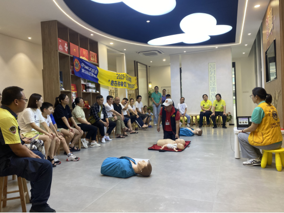 20230910梁祝社区——迎亚运，学急救 “救在你身边”生命急救公益培训进梁祝社区印悦里自治站755.png