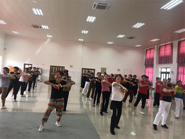 微信图片 柴桥成人学校：社区老年大学开学啦.jpg