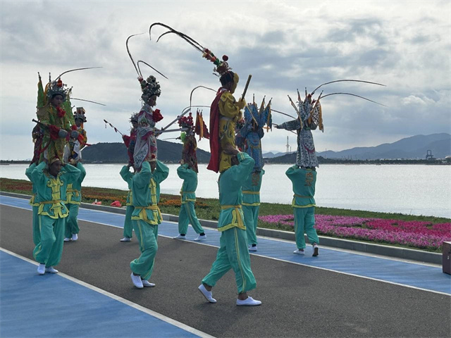 柴桥成校：造趺迎亚运 非遗展风采.jpg