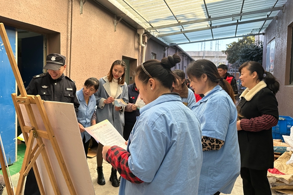 下邵社区党群服务中心：常走访 重沟通 促提升1.jpg