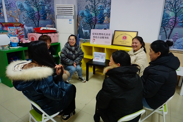 下邵社区暖暖宝驿站：互交流 共探索 助成长.jpg