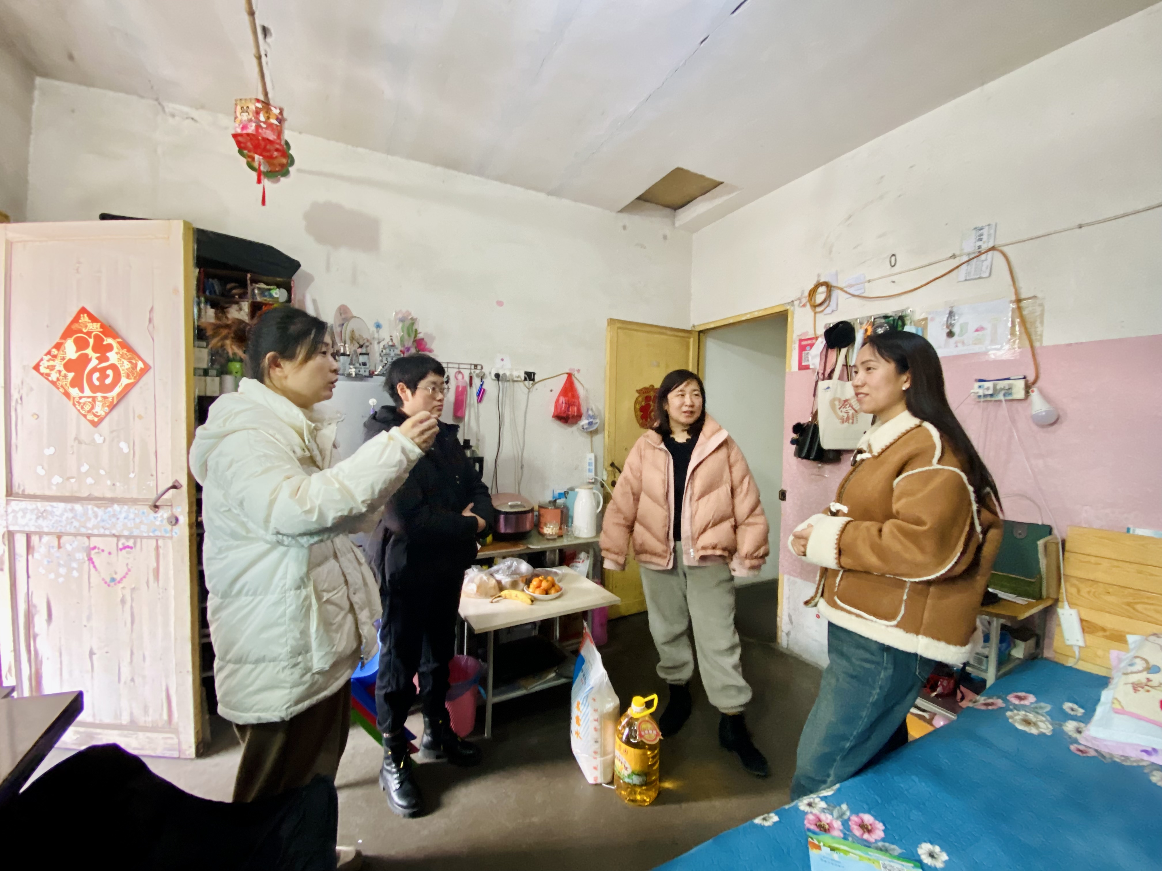 山下社区党群服务中心：关爱流动人口 传递社区温度 (1).jpg