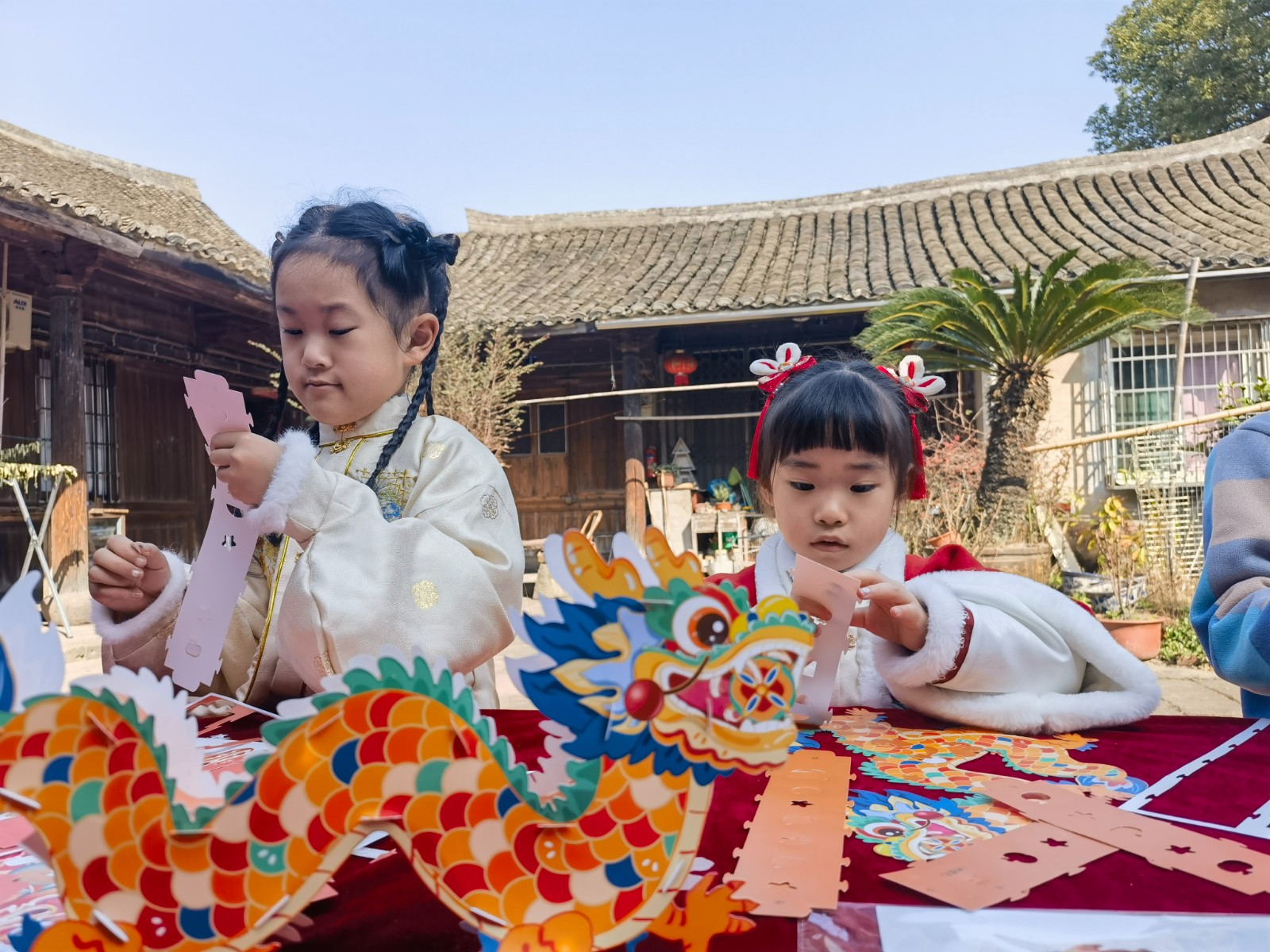 柴桥：花灯祝福迎元宵 非遗文化代代传.jpg