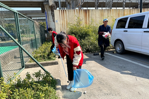 下邵社区党群服务中心：人居环境齐动手 清洁家园暖人心.jpg
