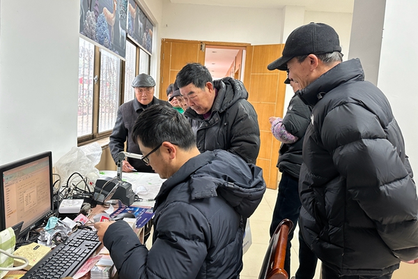 下邵社区党群服务中心：公交便民为人民 禁毒宣传入民心1.jpg