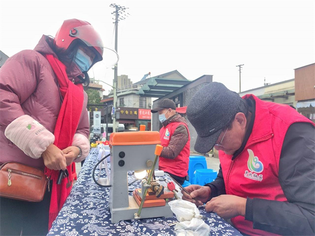 柴桥成校：初心引领 志愿追“锋”.jpg