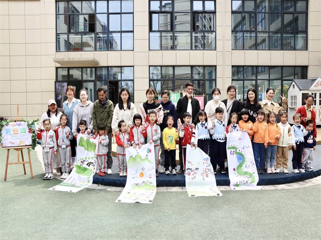 柴桥成校：春意渐浓 共赴一场芳草诗会.jpg