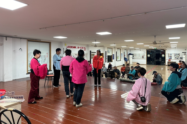 下邵社区文化加油站：开展戏曲表演培训.jpg