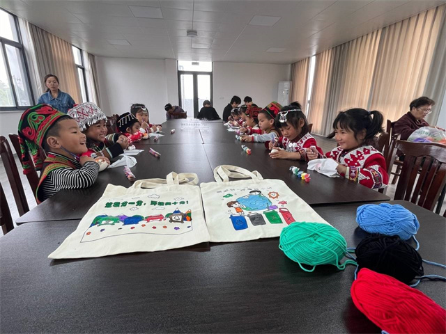 柴桥成校：当“环保蛋”遇上“环保袋” 这个立夏乐趣无限.jpg