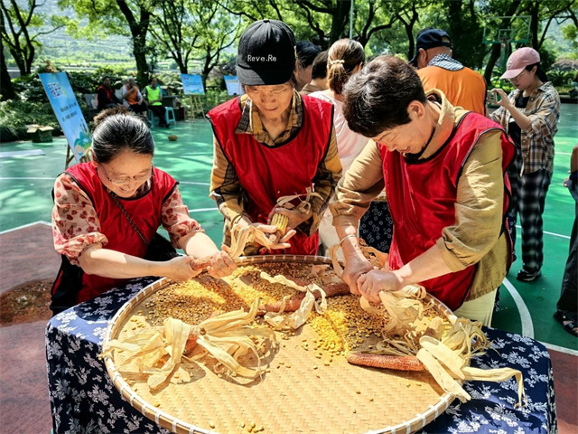 柴桥成校：这场家门口的运动会 “嗨”翻邻里11.jpg