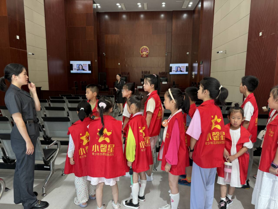 2024.7.3蒲馨社区组织青少年走进望春法院参观学习活动1341.png