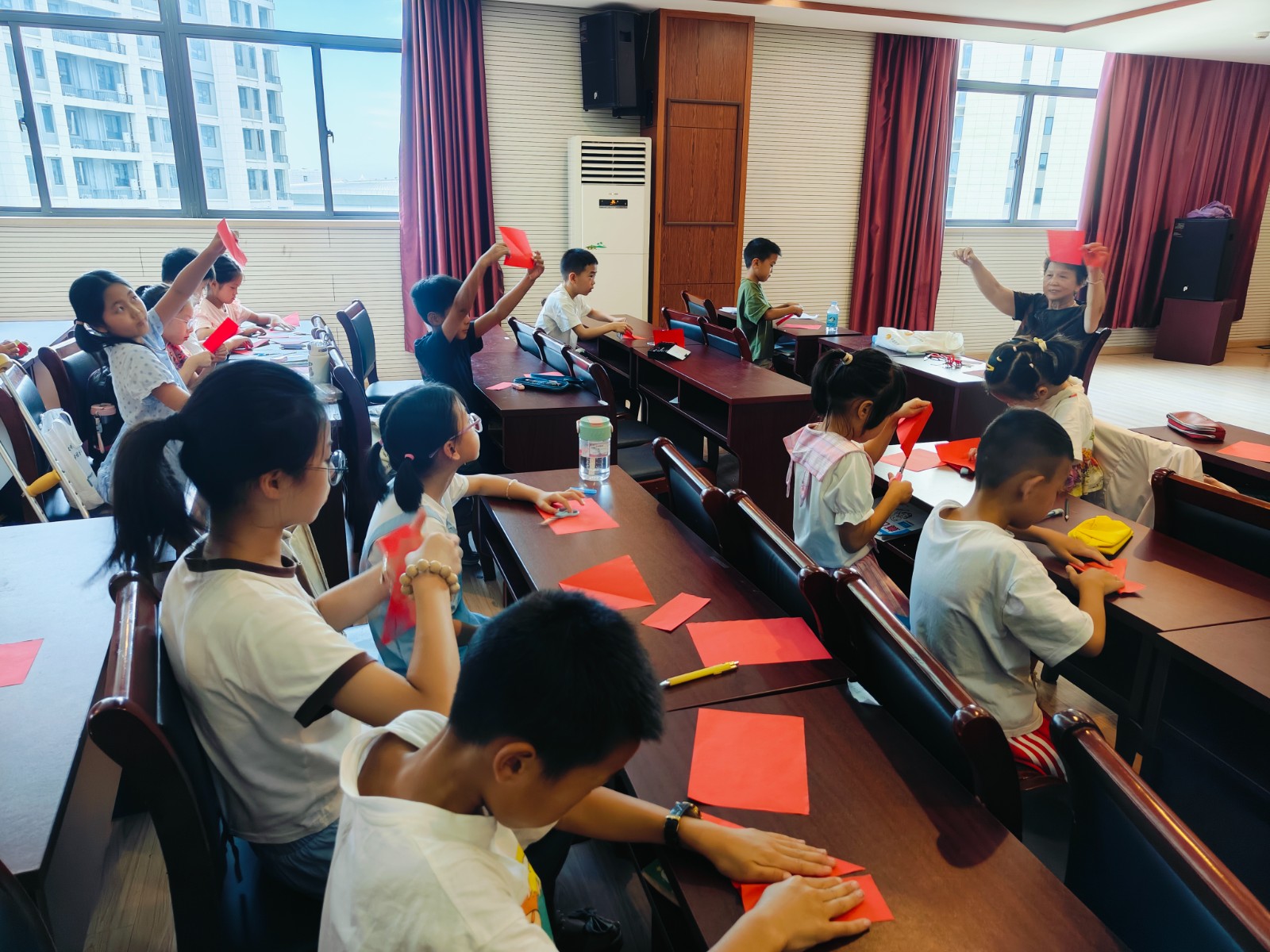 2024.07.18剪纸课.jpg