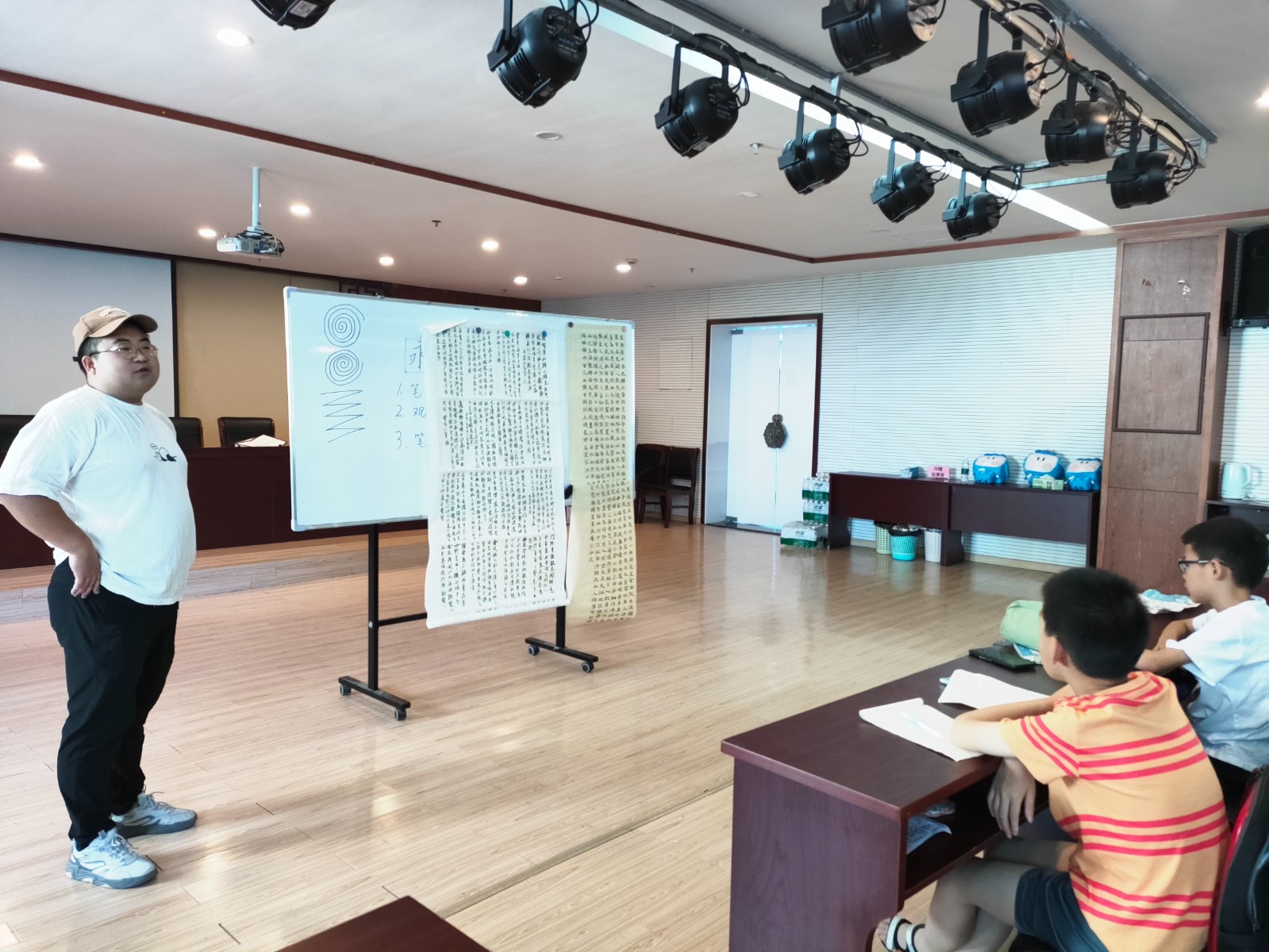 2024.07.29书法课.jpg