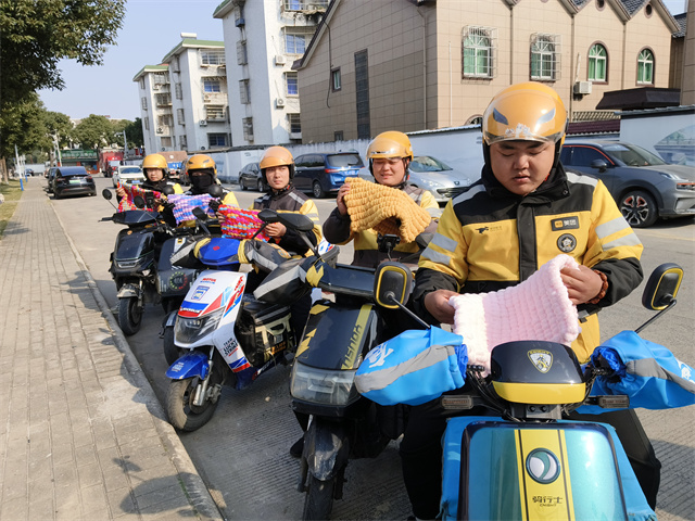 北仑柴桥成校：冬日送温暖 让“送货人”变“收货人”.jpg