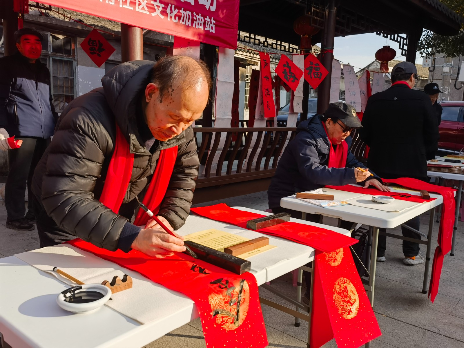 柴桥：妙笔迎新春  泼墨赠祝福.jpg