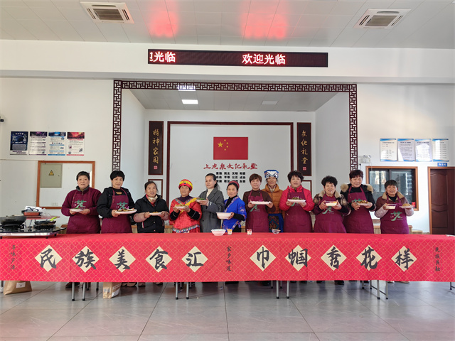 北仑柴桥成校：民族美食汇 巾帼秀花样---三八节厨艺大比拼.jpg