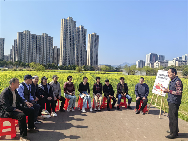 北仑柴桥成校：学两会精神 铸党员担当.jpg