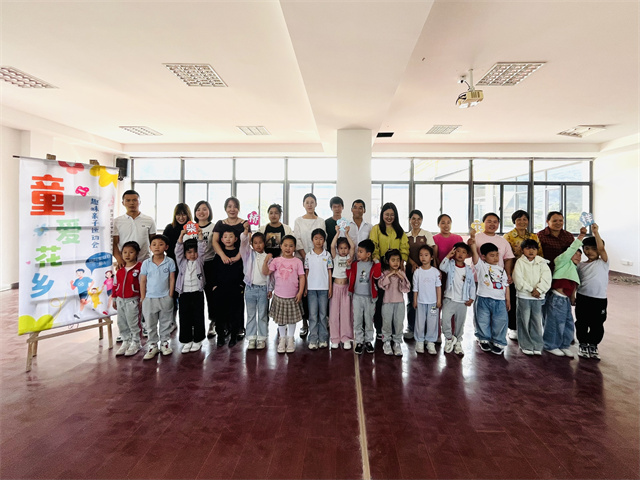 北仑柴桥成校：“童爱花乡” 亲子趣味运动会.jpg