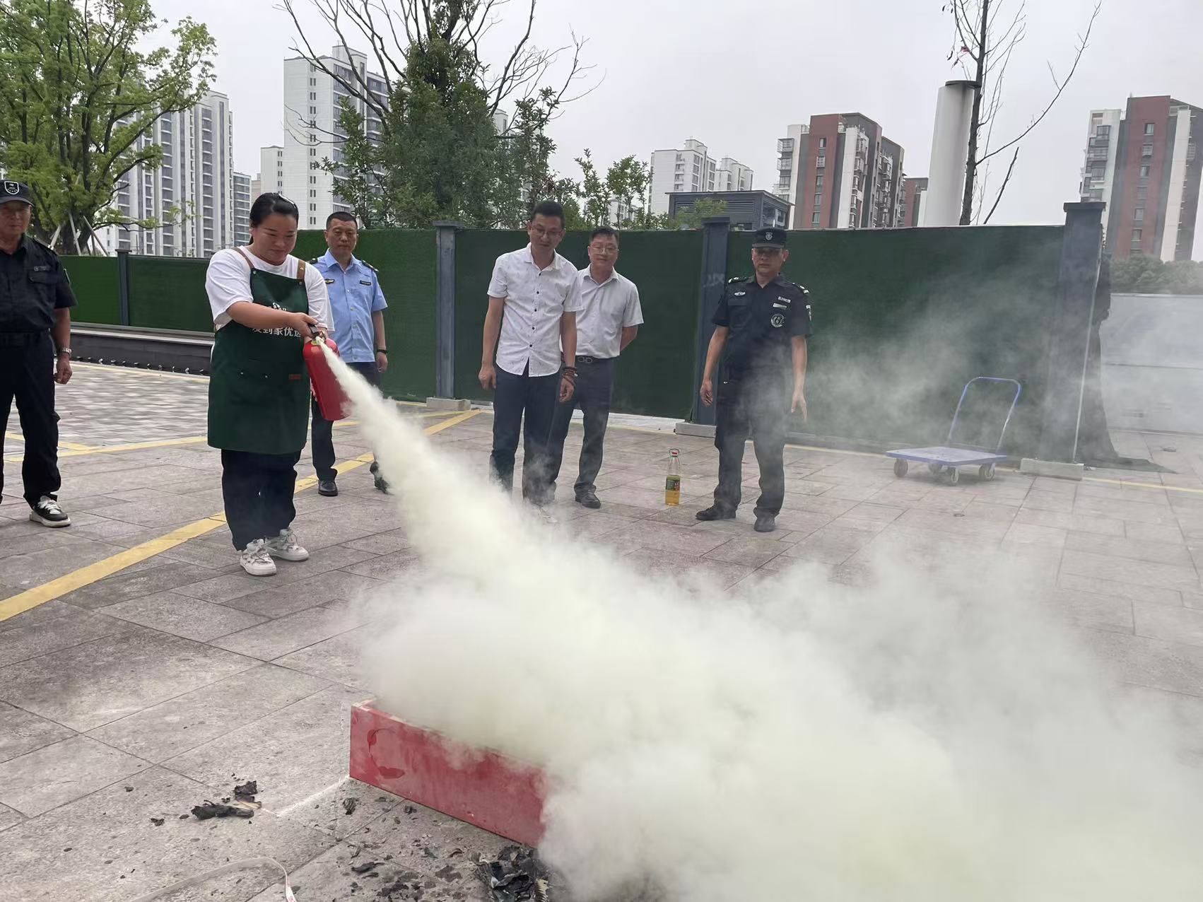 消防演练.jpg