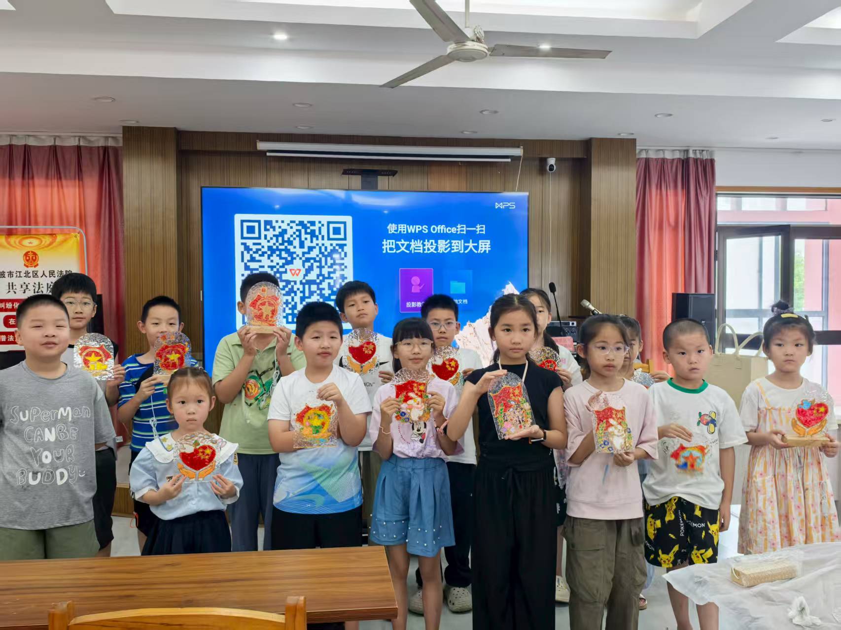 08-01“童心向党·致敬老兵”——慈湖人家社区八一建军节爱国主题活动 (4).jpg