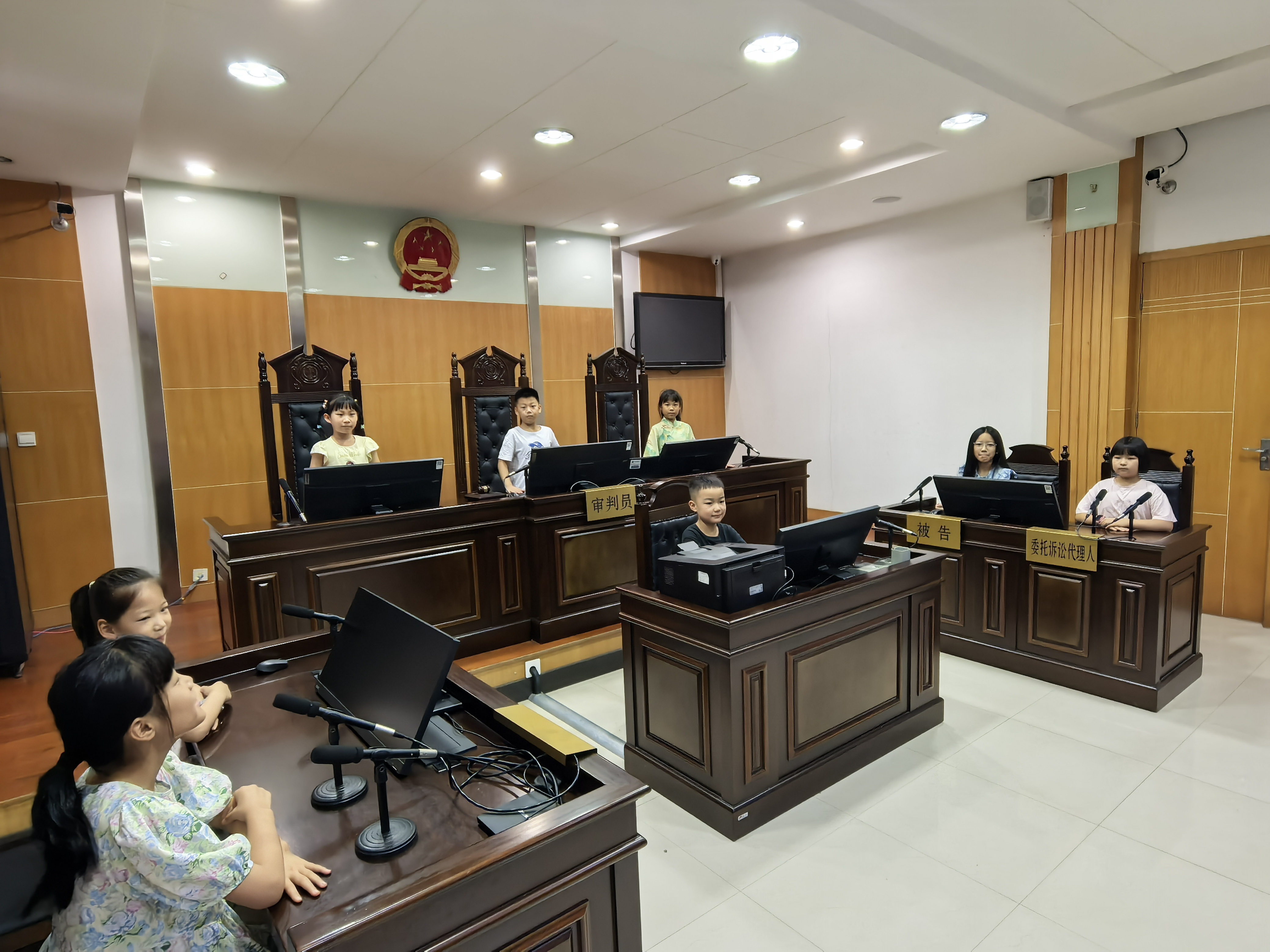 5. 青少年体验法庭1.jpg