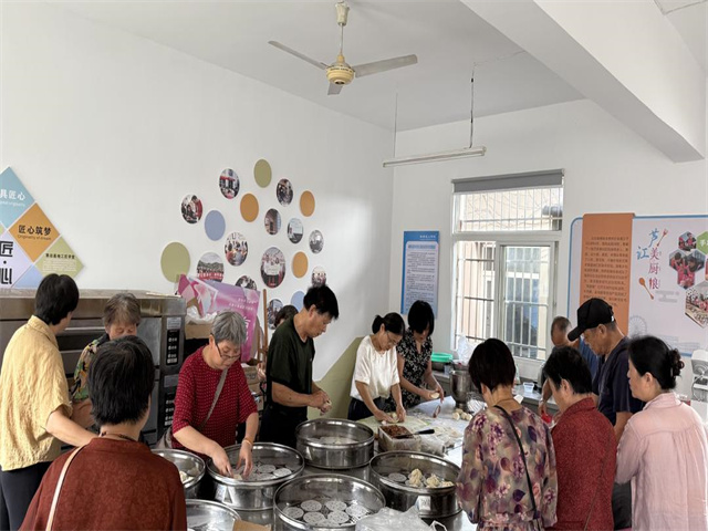 北仑柴桥成校：向阳而行 包子香里暖意浓.jpg