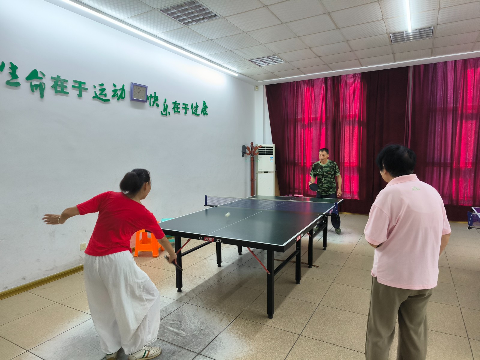 乒乓球.jpg