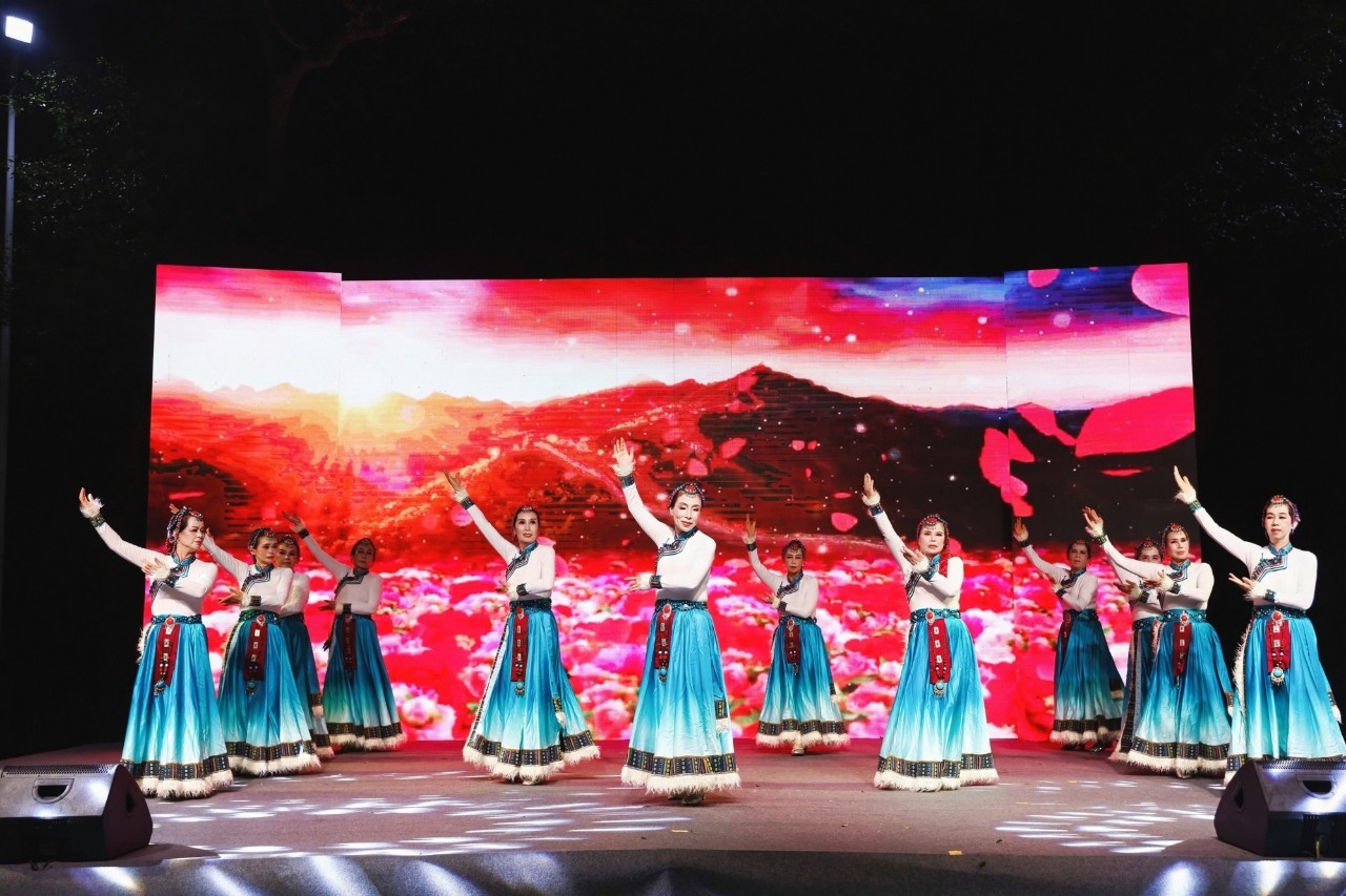 柴桥：党群同心贺寿诞  企退共聚庆团圆.jpg