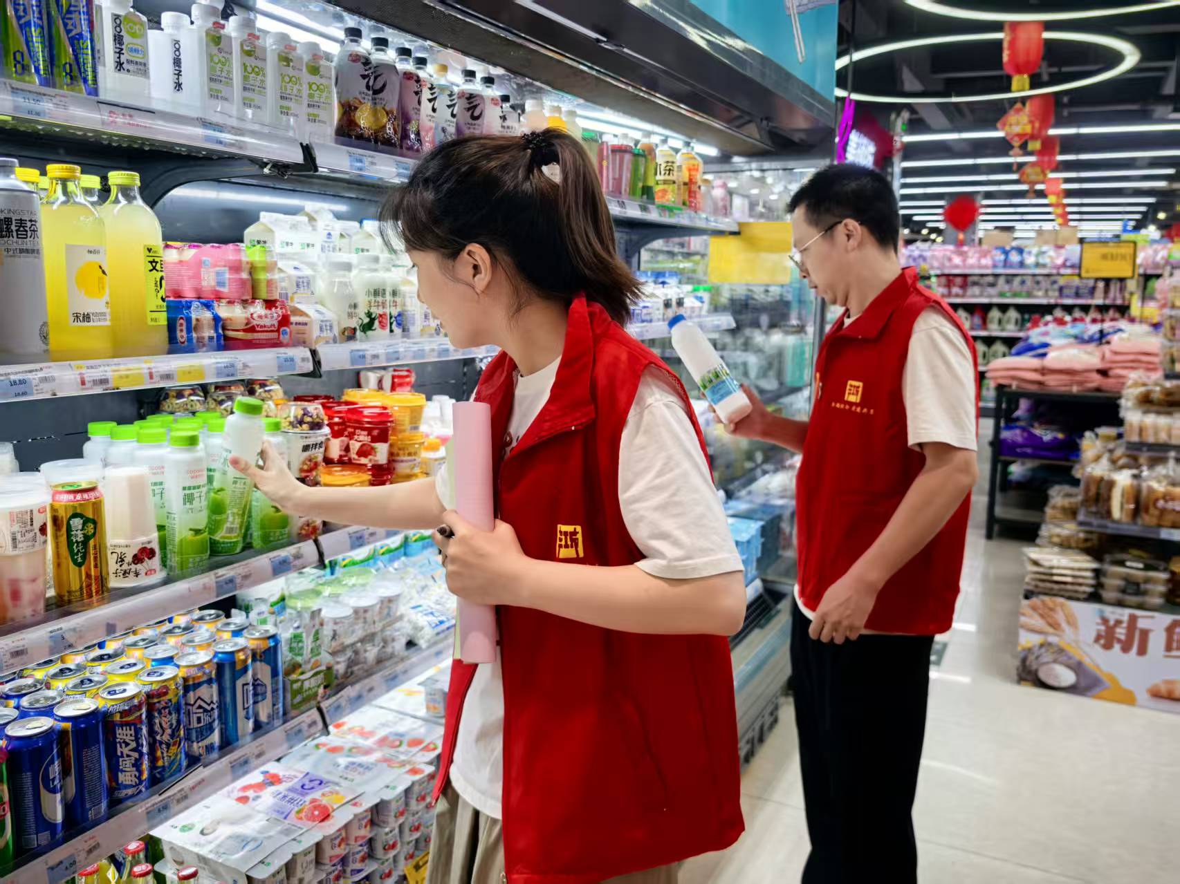 长山社区：开展食药安全专项检查 筑牢居民健康防线.jpg