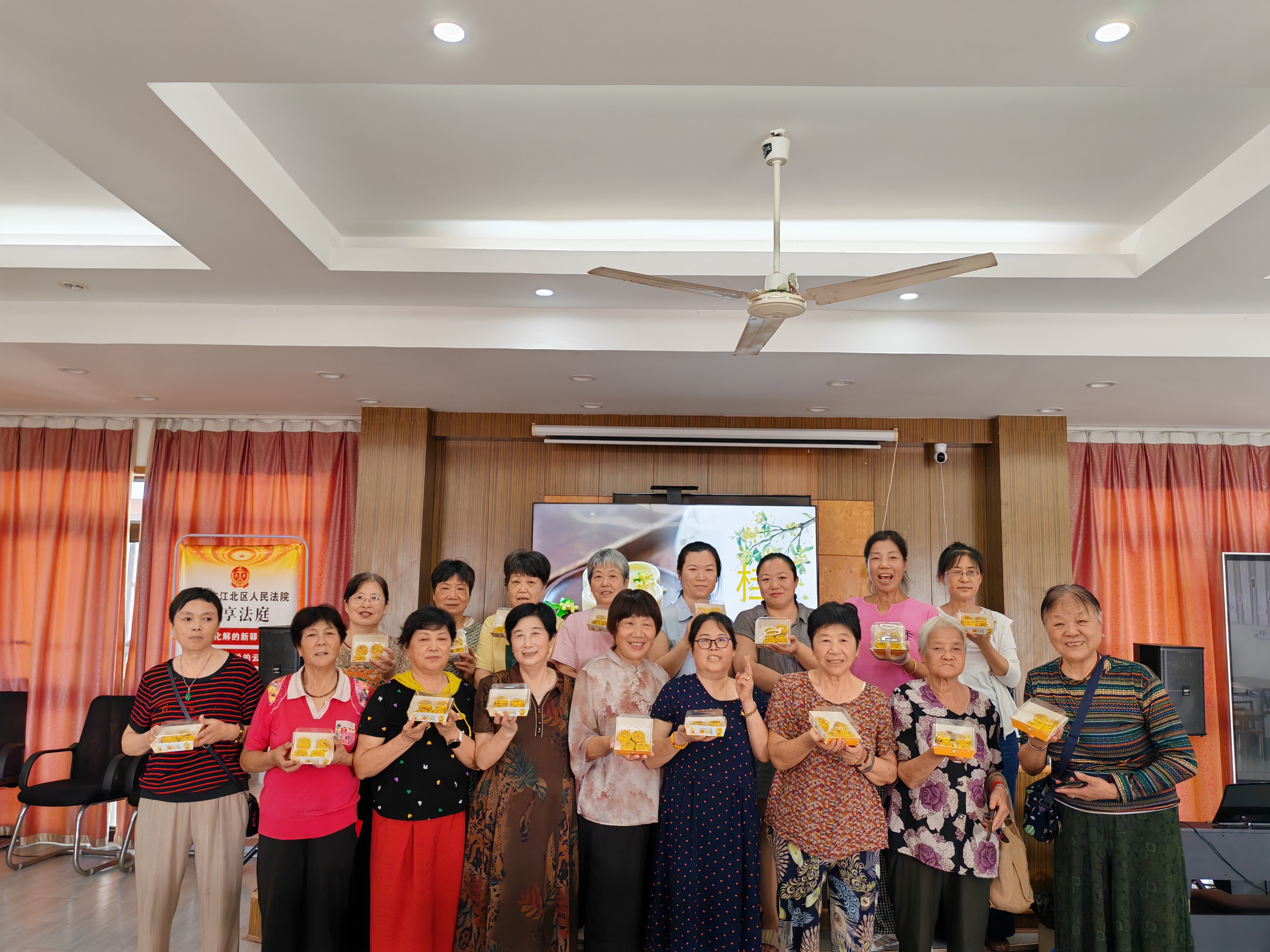 10-15慈湖人家未来社区：桂花糕手作香飘邻里甜蜜互动暖人心 (1).jpg