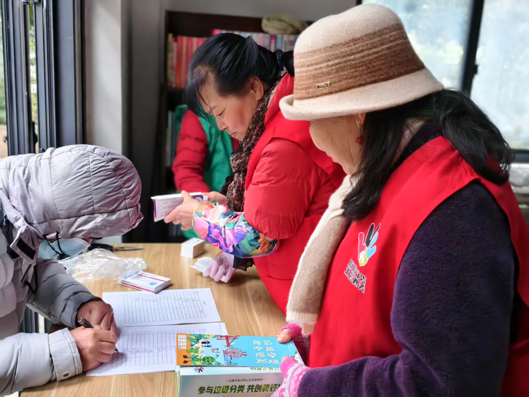 长山社区：旧物换新绿 分类入人心.jpg