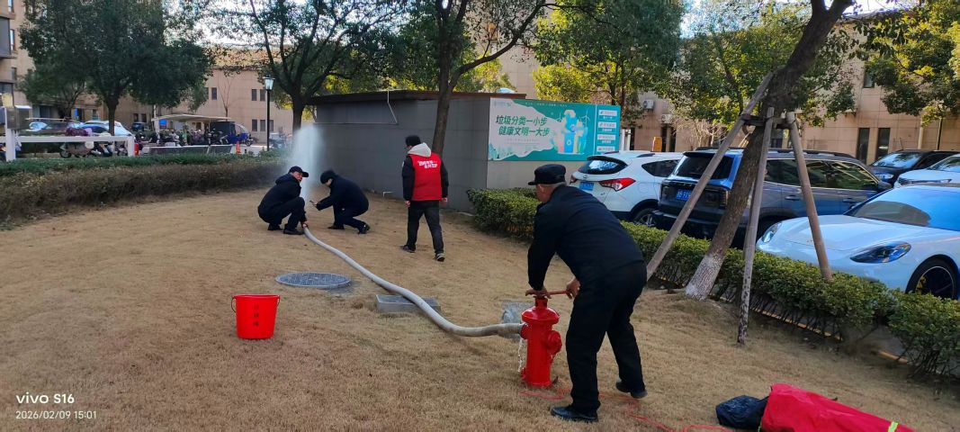 网格员织密安全网 守护居民平安年22.jpg